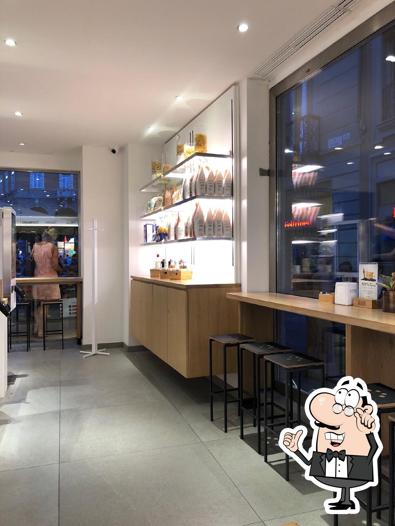 Gli interni di Bottega Portici - 2 Torri.