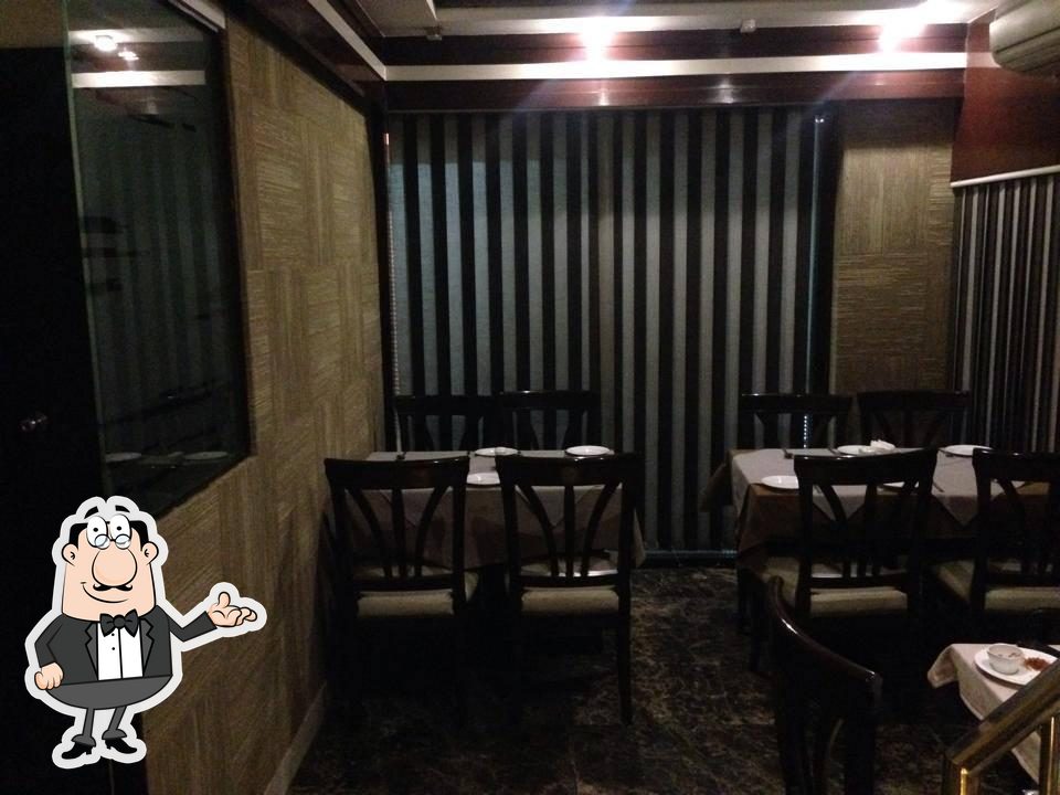 Check out how Spice N Ice looks inside.