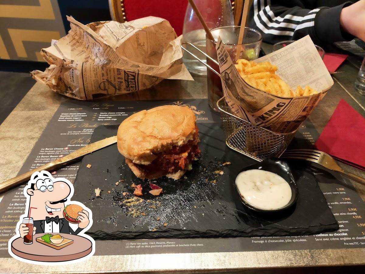 Essayez un hamburger à Brasserie - Burger Monsieur Le Baron.