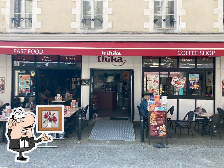 L'intérieur de LE THIKA - Street Food et Coffee Shop.