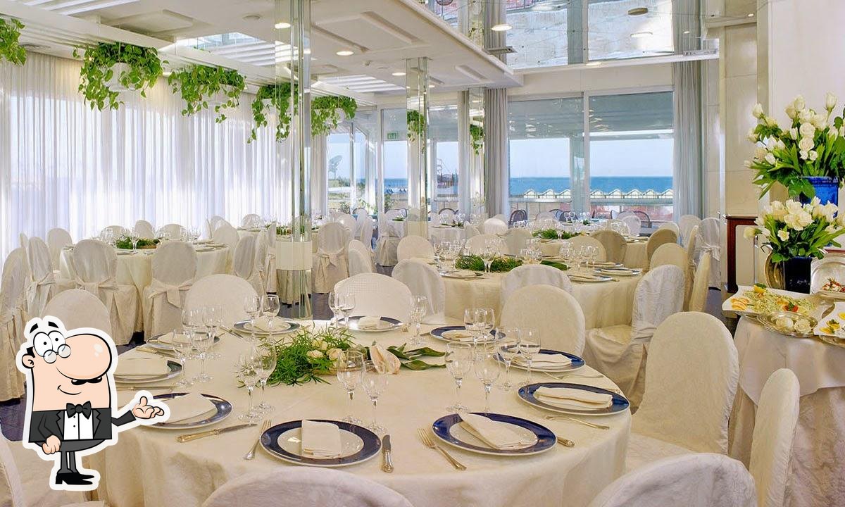 The interior of Ristorante Green Riccione.