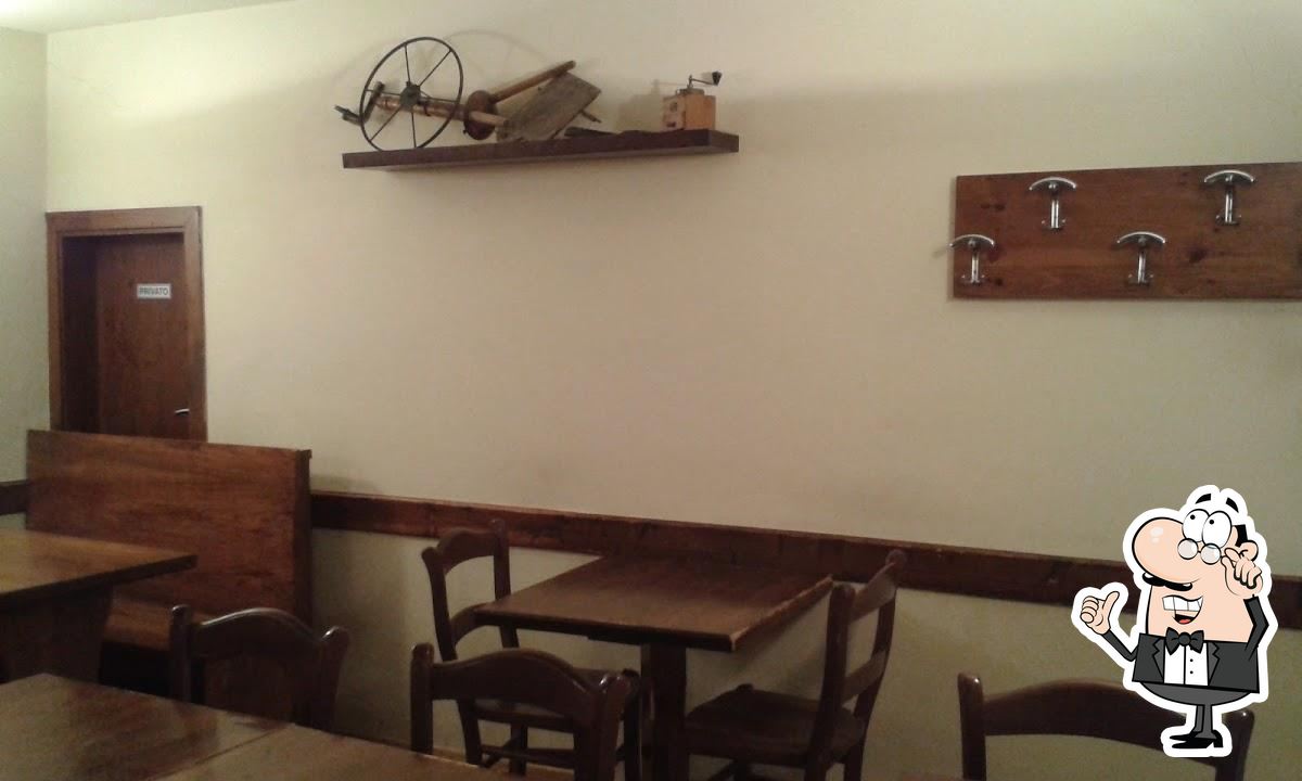 Gli interni di La Sosta - Ristorante Pizzeria.