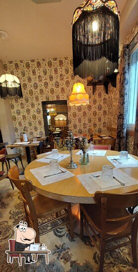 L'intérieur de Restaurant aux vieilles casseroles.