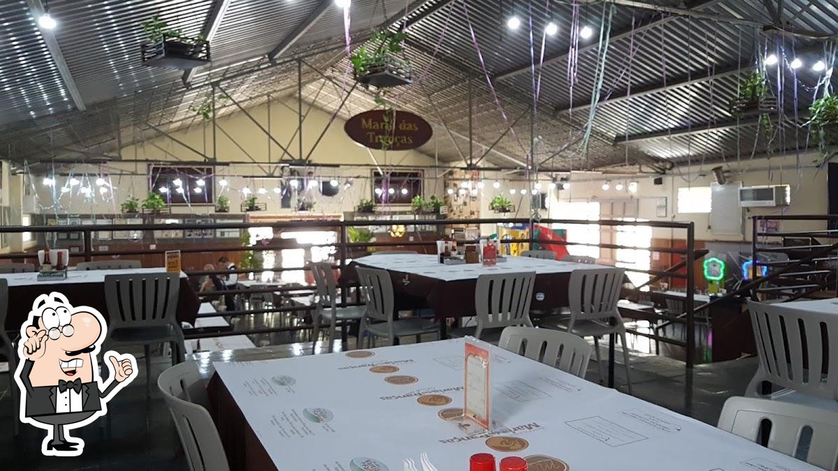 O interior do Restaurante Maria das Tranças.