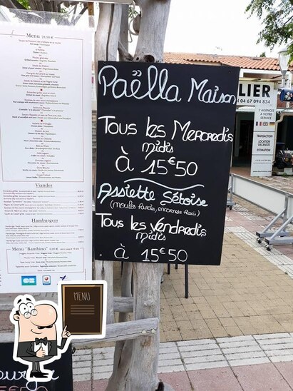 Découvrez le menu du jour sur le tableau.