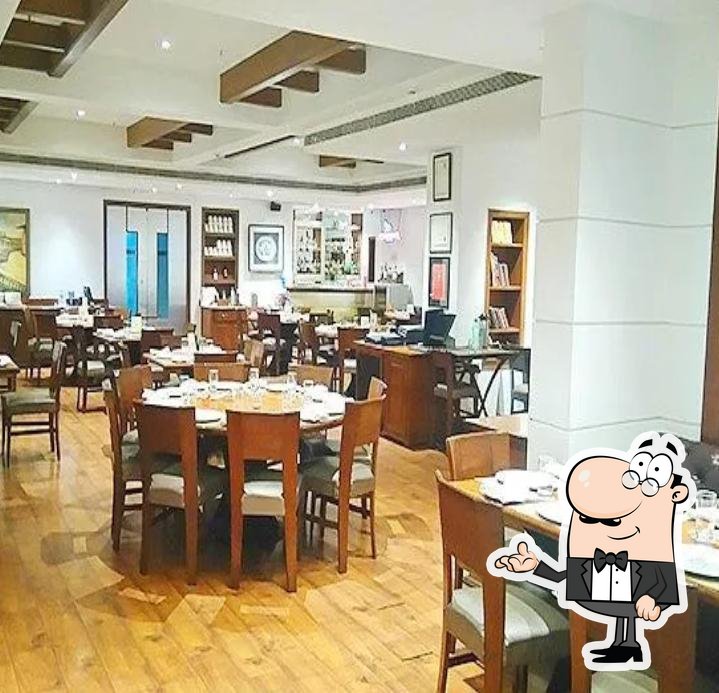 Check out how Oh! Calcutta Kolkata looks inside.