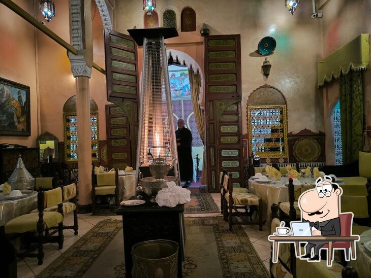 Découvrez l'intérieur de Dar Rbatia (Moroccan Restaurant).