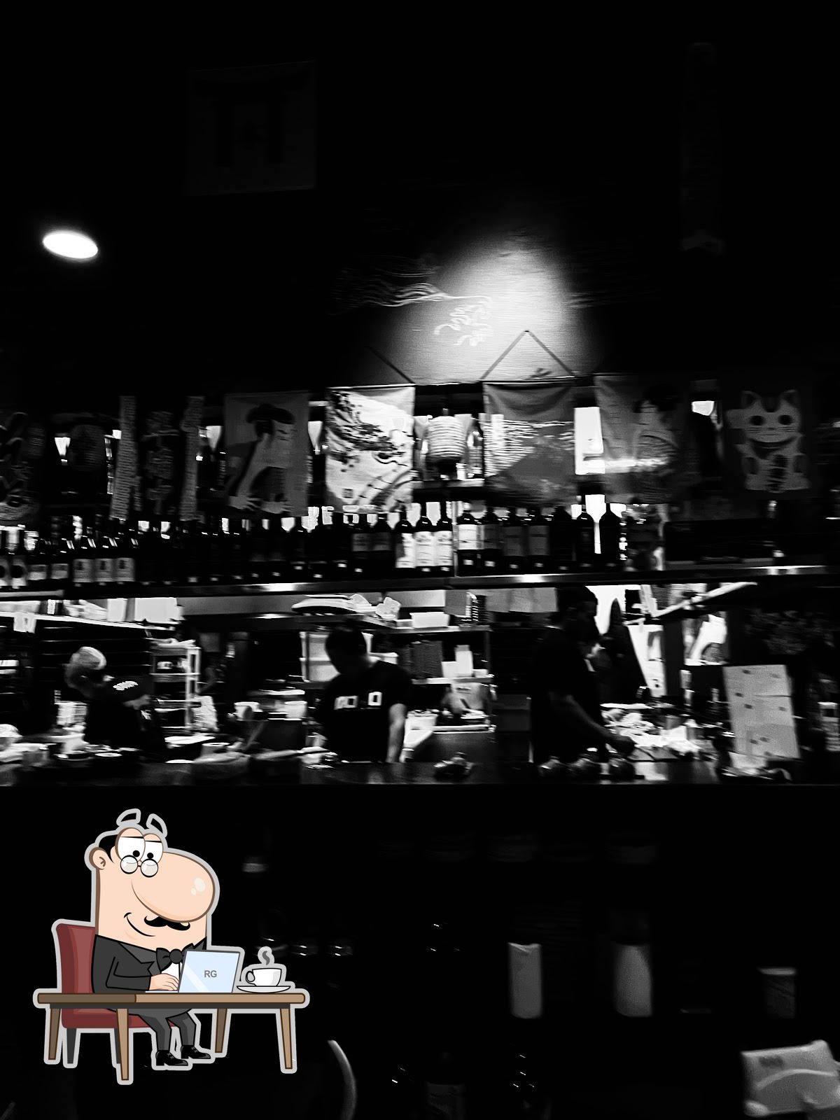 O interior do Moto Izakaya.