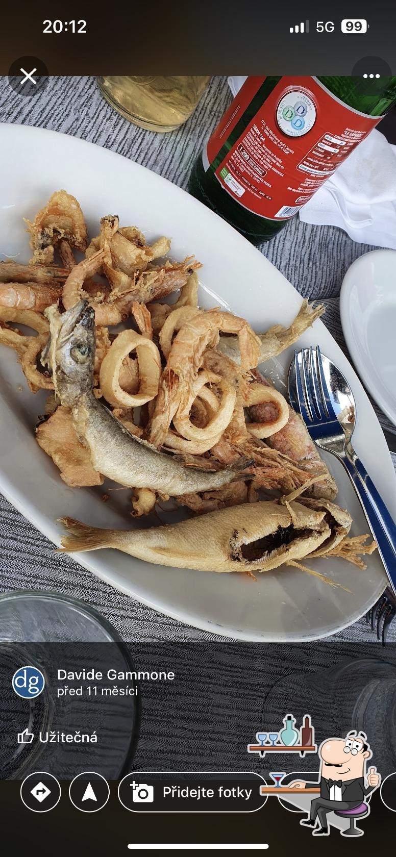 Dai un'occhiata agli interni di Osteria Il Veliero.