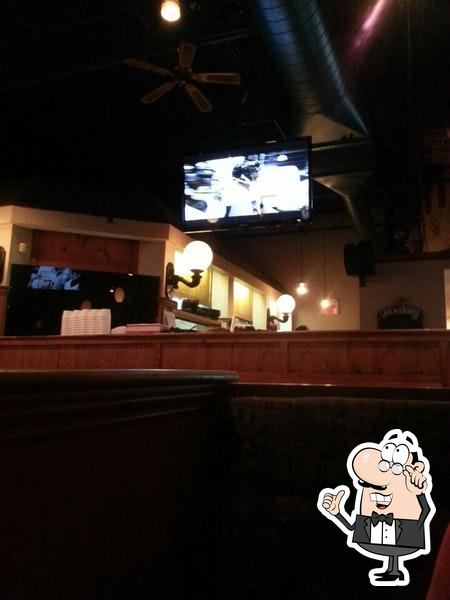 The interior of Jay C's Déjeuners et Pub Urbain.
