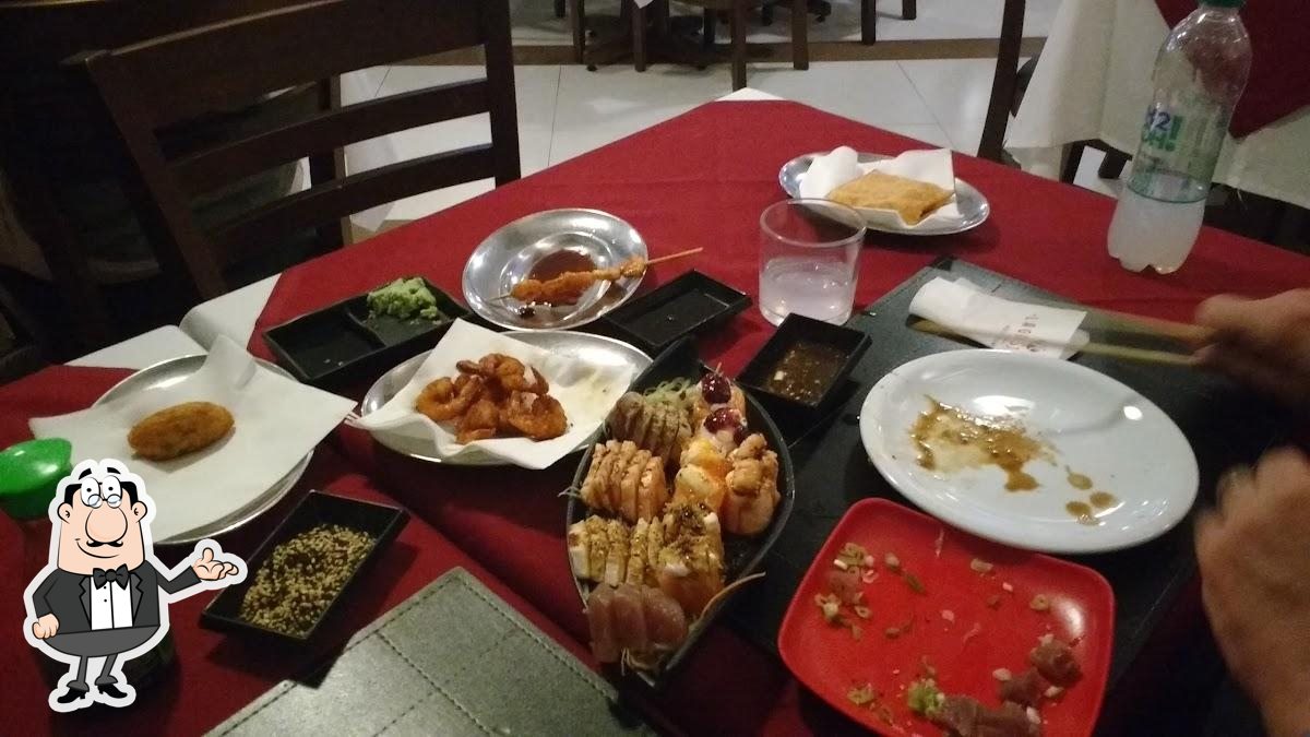 O interior do Lagostinne - Restaurante de sushi e frutos do mar.
