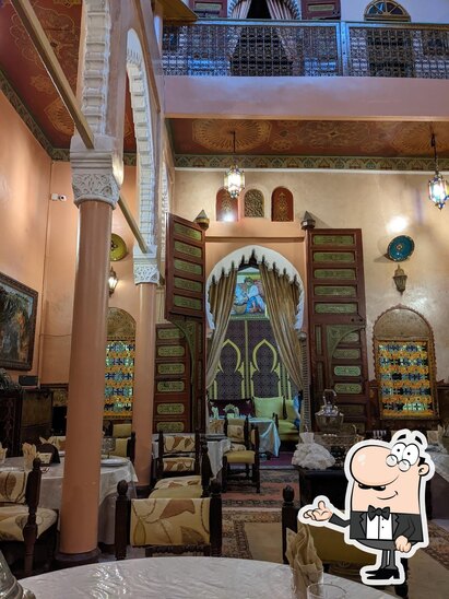 L'intérieur de Dar Rbatia (Moroccan Restaurant).