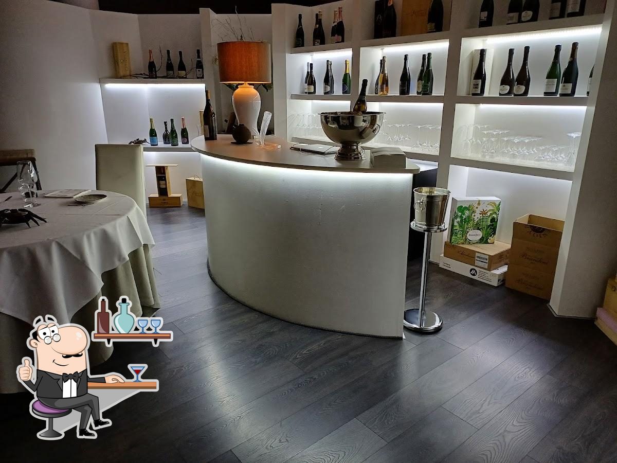 Dai un'occhiata agli interni di Ristorante Regallo.
