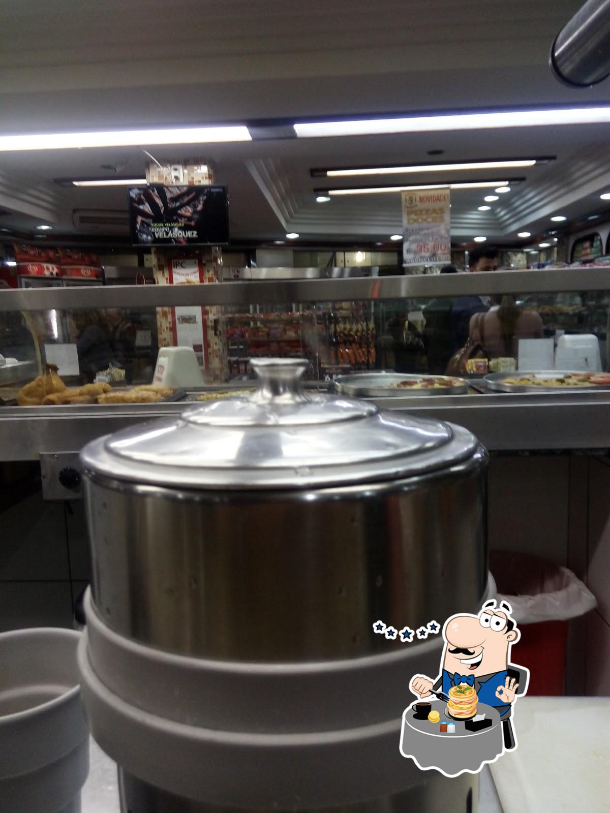 Comida em Padaria Teruo