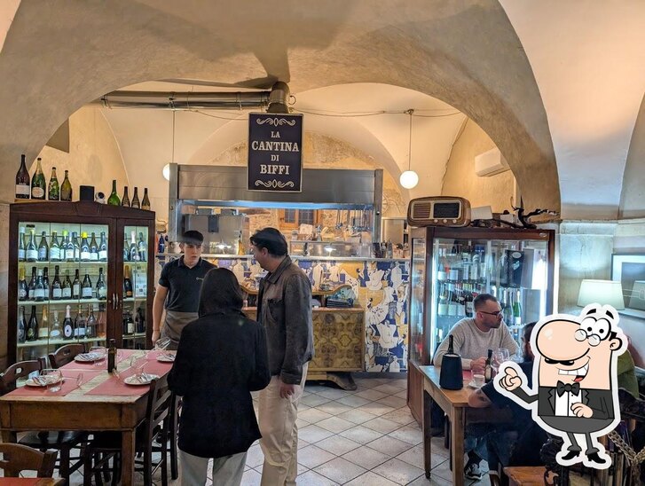 Gli interni di Cantina di Biffi.