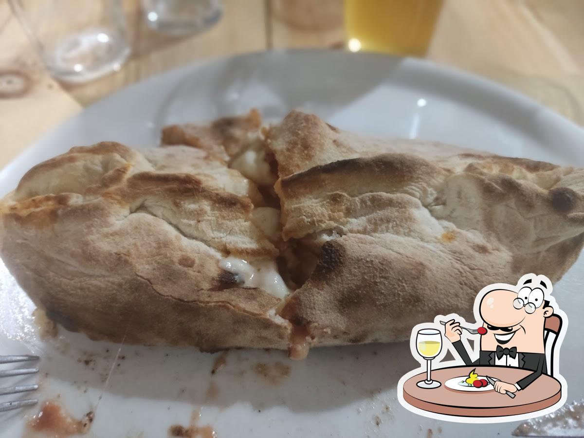 Platti al La Lepre Pizzeria Torino.