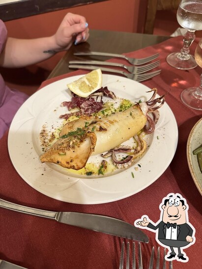 Dai un'occhiata agli interni di Trattoria Ai Cascinari.