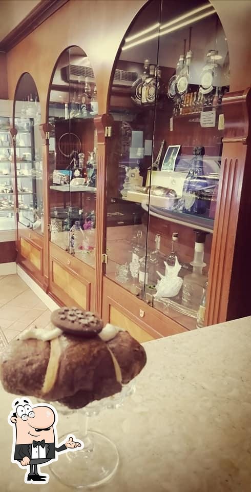 Dai un'occhiata agli interni di La vecchia pastaia. Dai un'occhiata agli interni di La vecchia pastaia.
