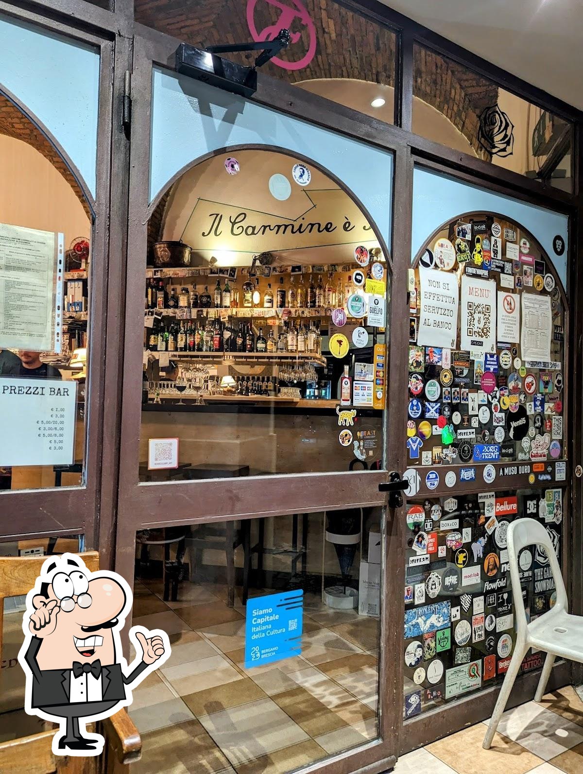 Dai un'occhiata agli interni di i Dù dela Contrada. Dai un'occhiata agli interni di i Dù dela Contrada.
