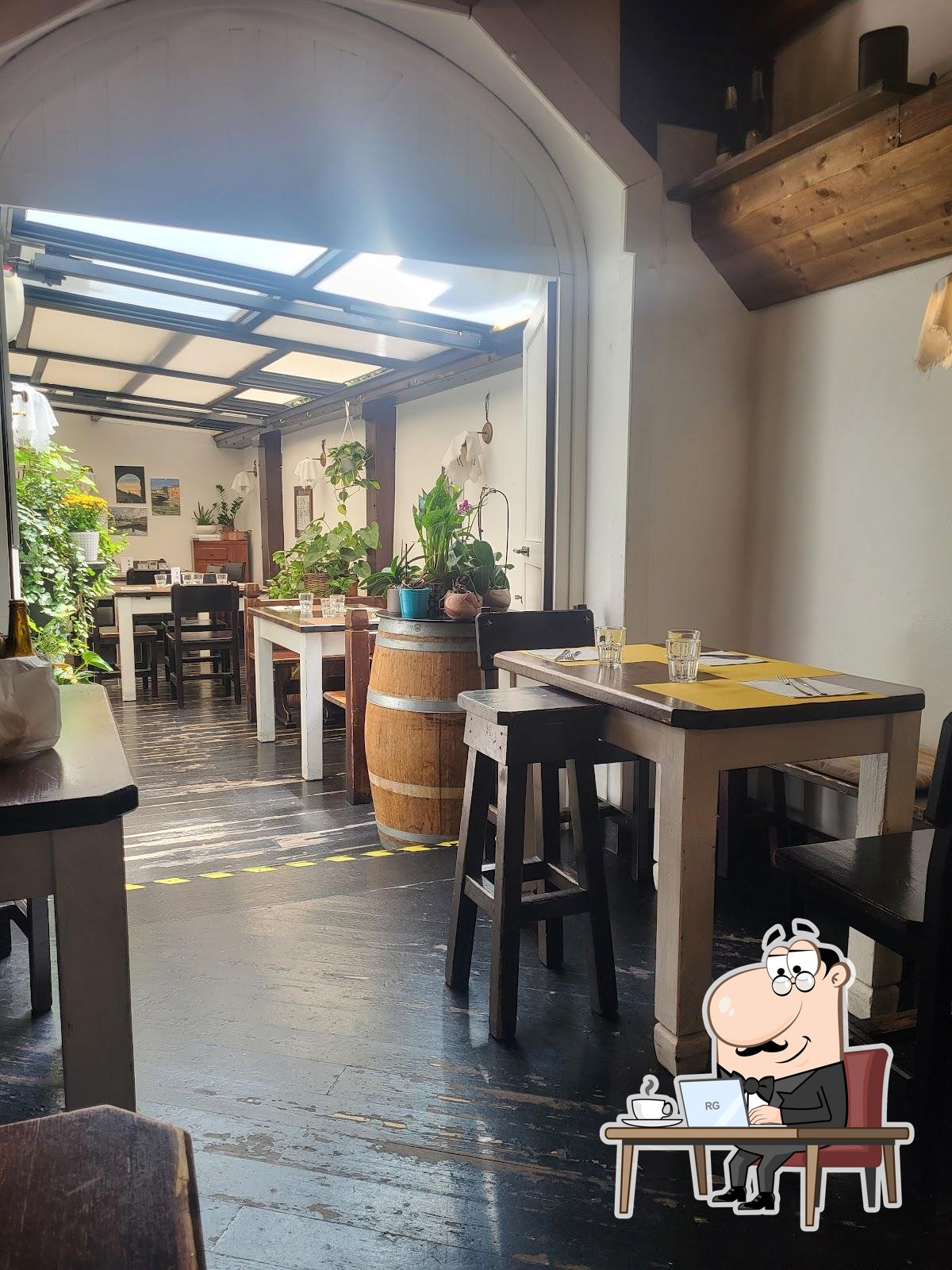Siediti a un tavolo di Bacaro Padovano.