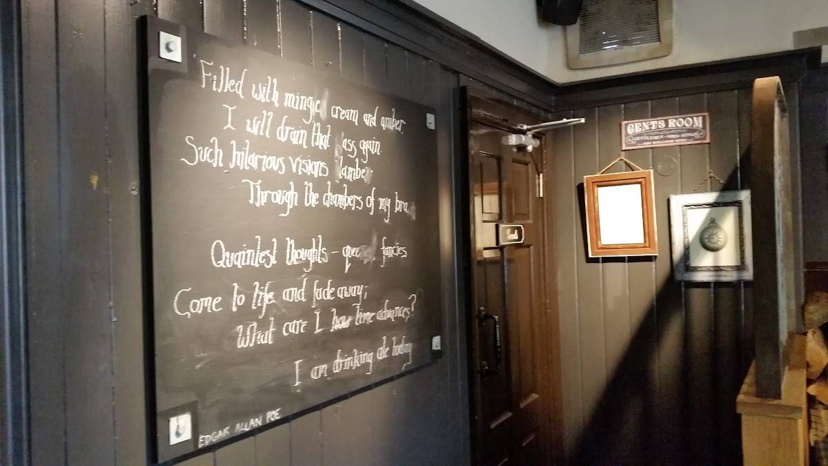 Menu at The Crown pub & bar, Broxbourne, Old Nazeing Rd