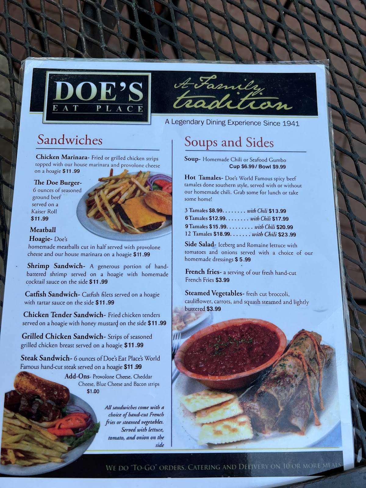 Menu at Doe's Eat Place steakhouse, Paducah