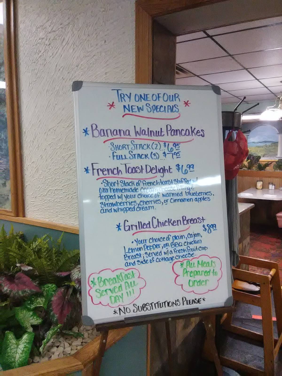 Menu at Country Club Family Restaurant, Medina