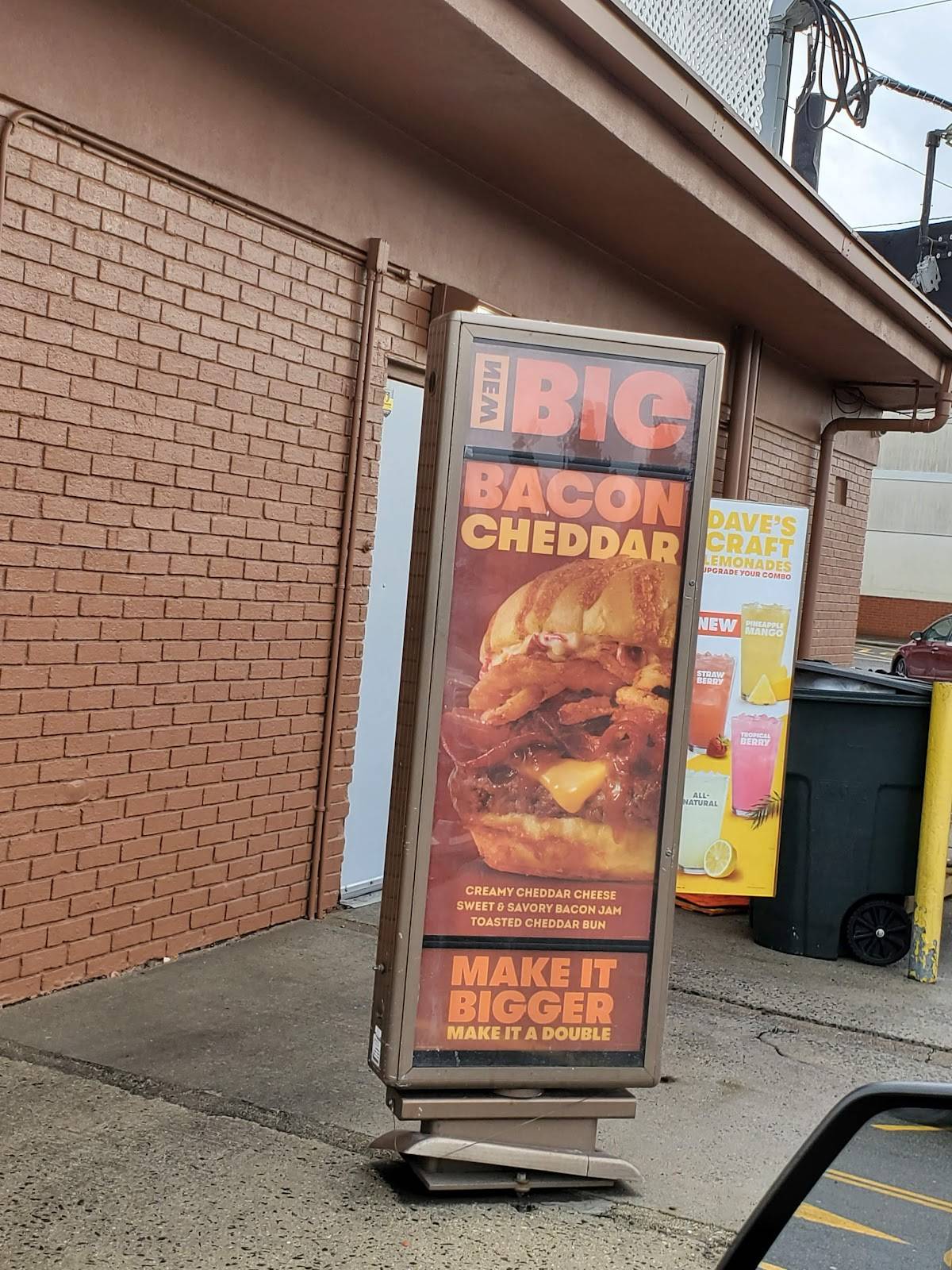 Menu at Wendy's fast food, Perth Amboy, 853 Convery Blvd