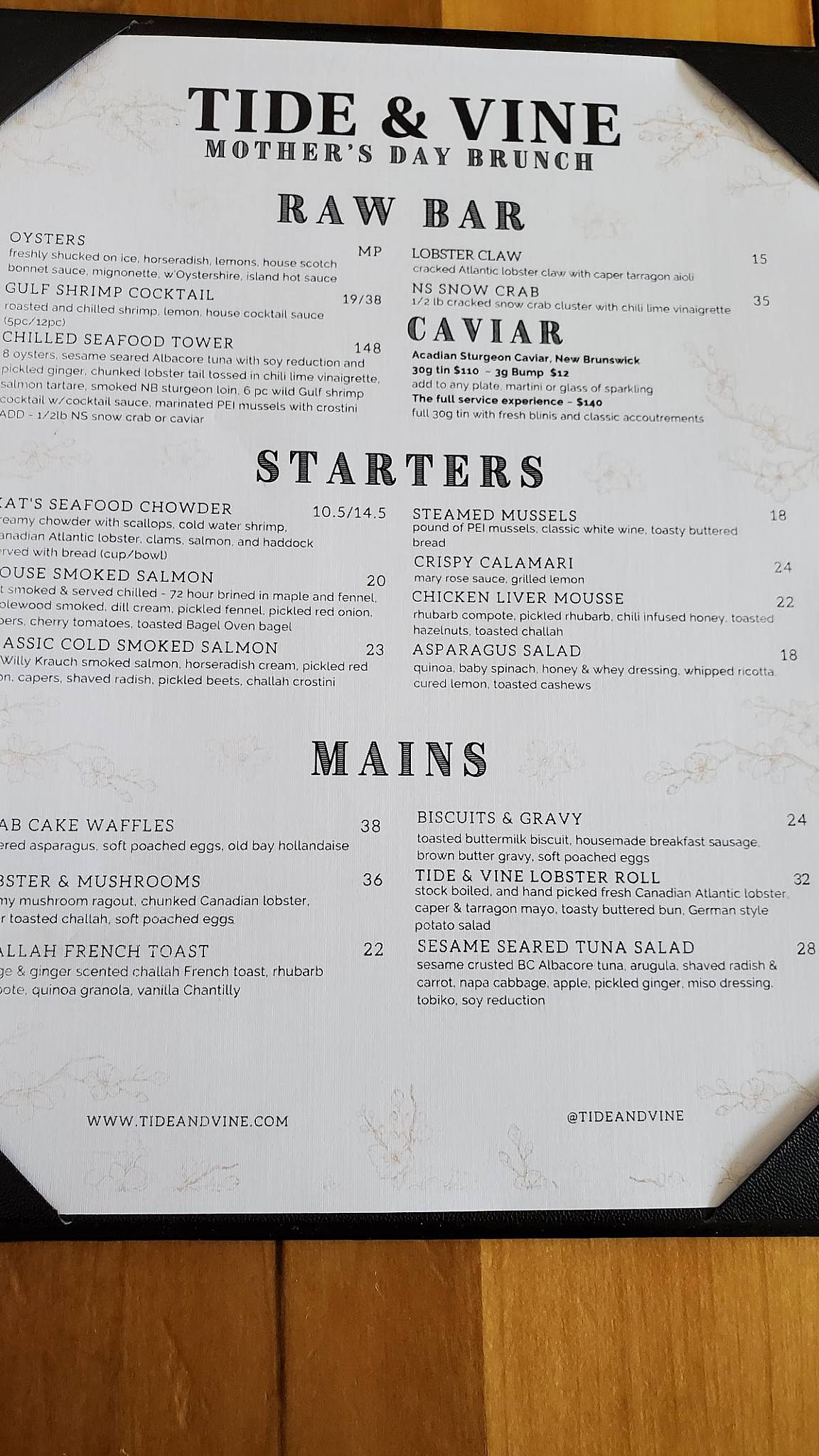 Menu at Tide and Vine Oyster House pub & bar, Niagara Falls