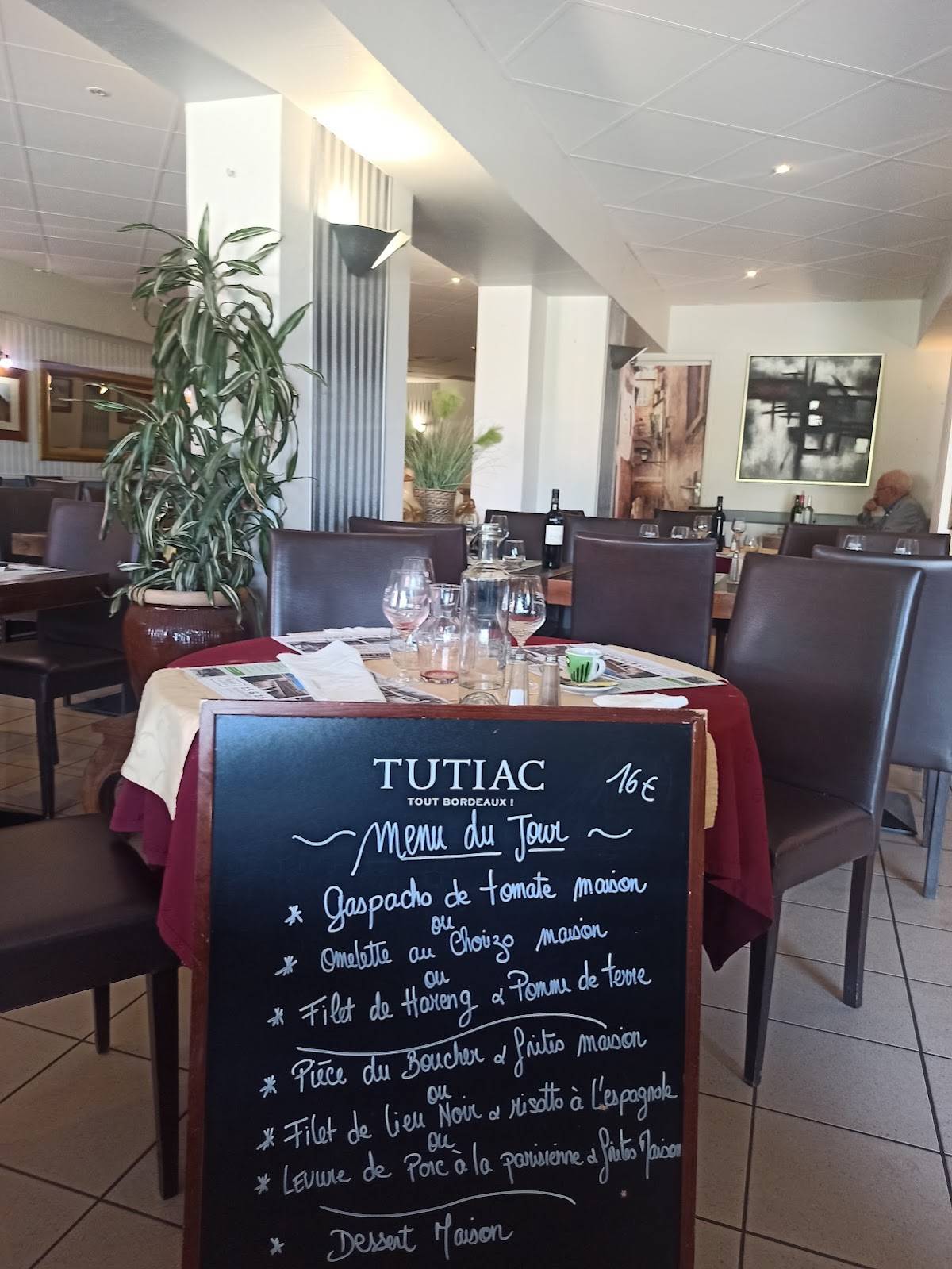 Menu au Le Petit Port restaurant, Blaye