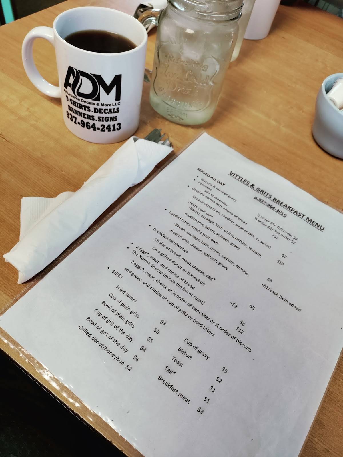 Menu at Vittles & Grits restaurant, Springfield