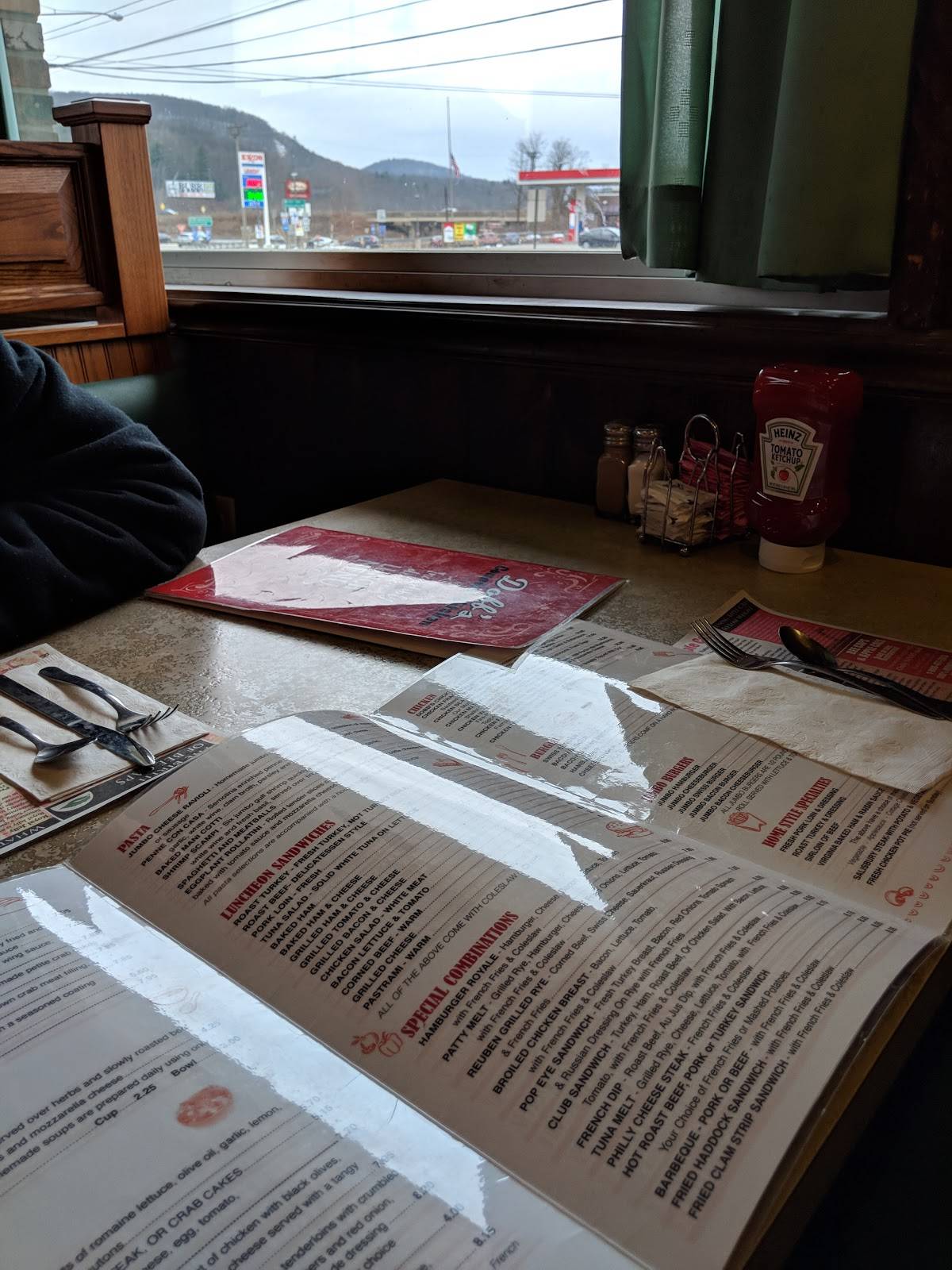 Menu at Dobb's Country Kitchen restaurant, Hallstead