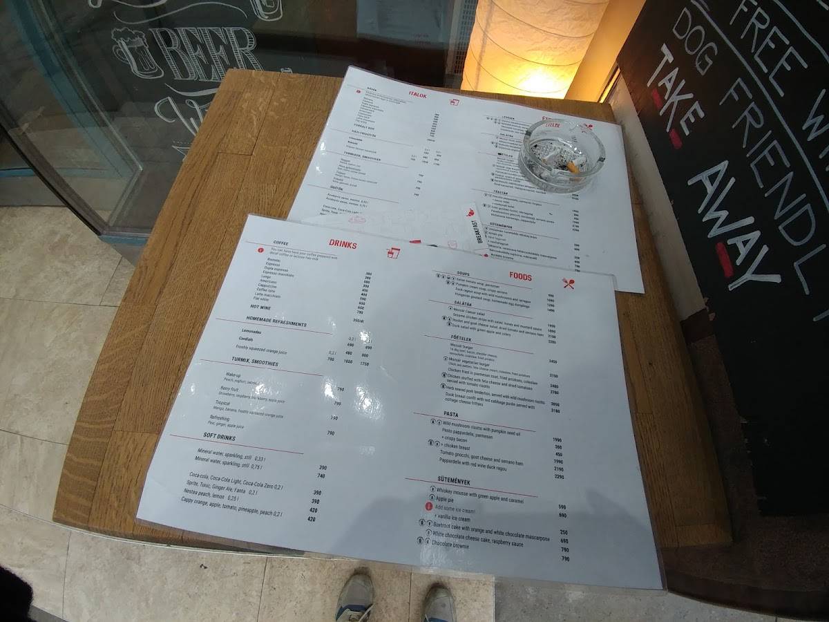 Menu At Pizzica Restaurant, Budapest