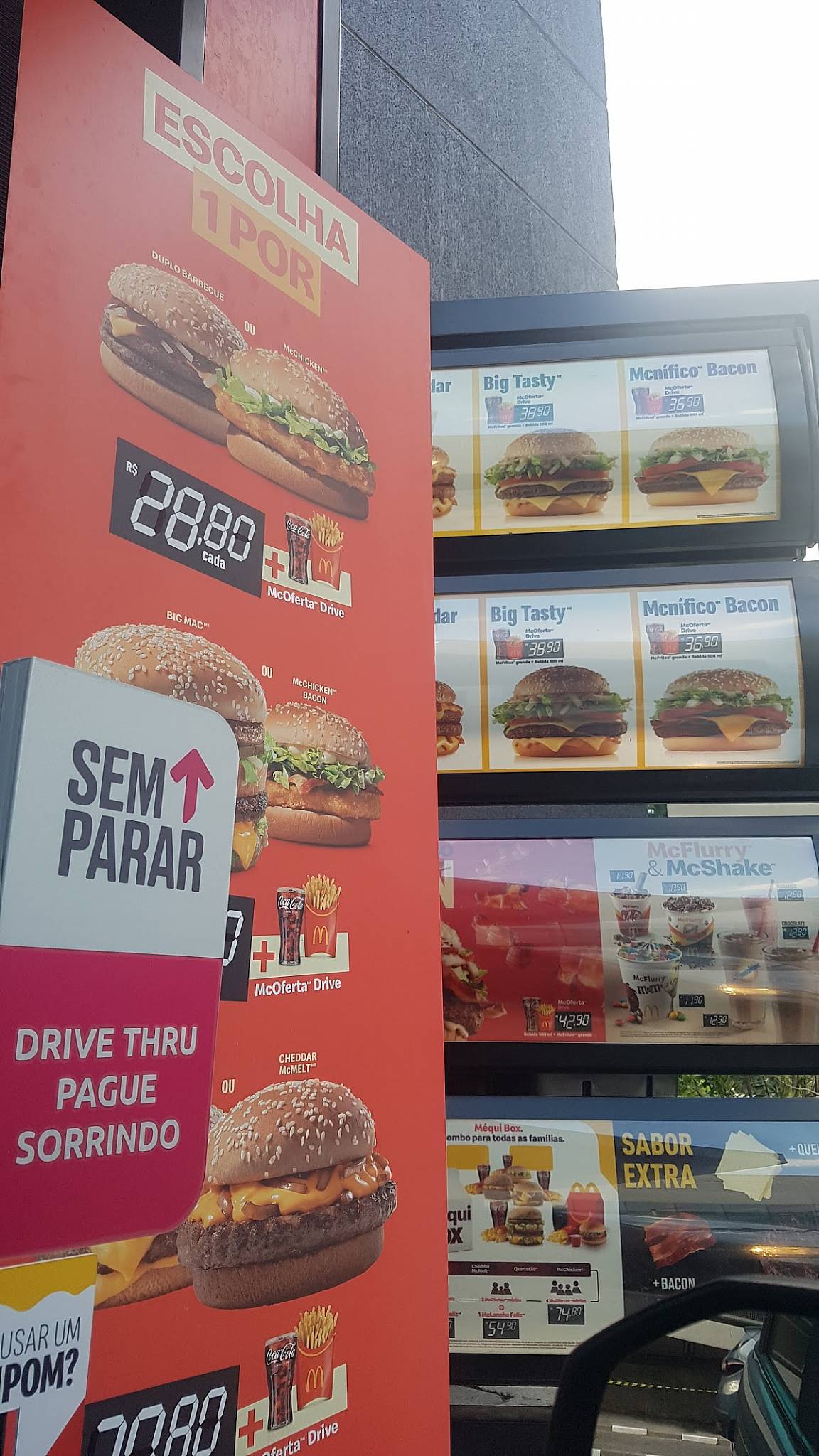 Menu em McDonald's restaurante, Franco da Rocha, Av. dos Expedicionários