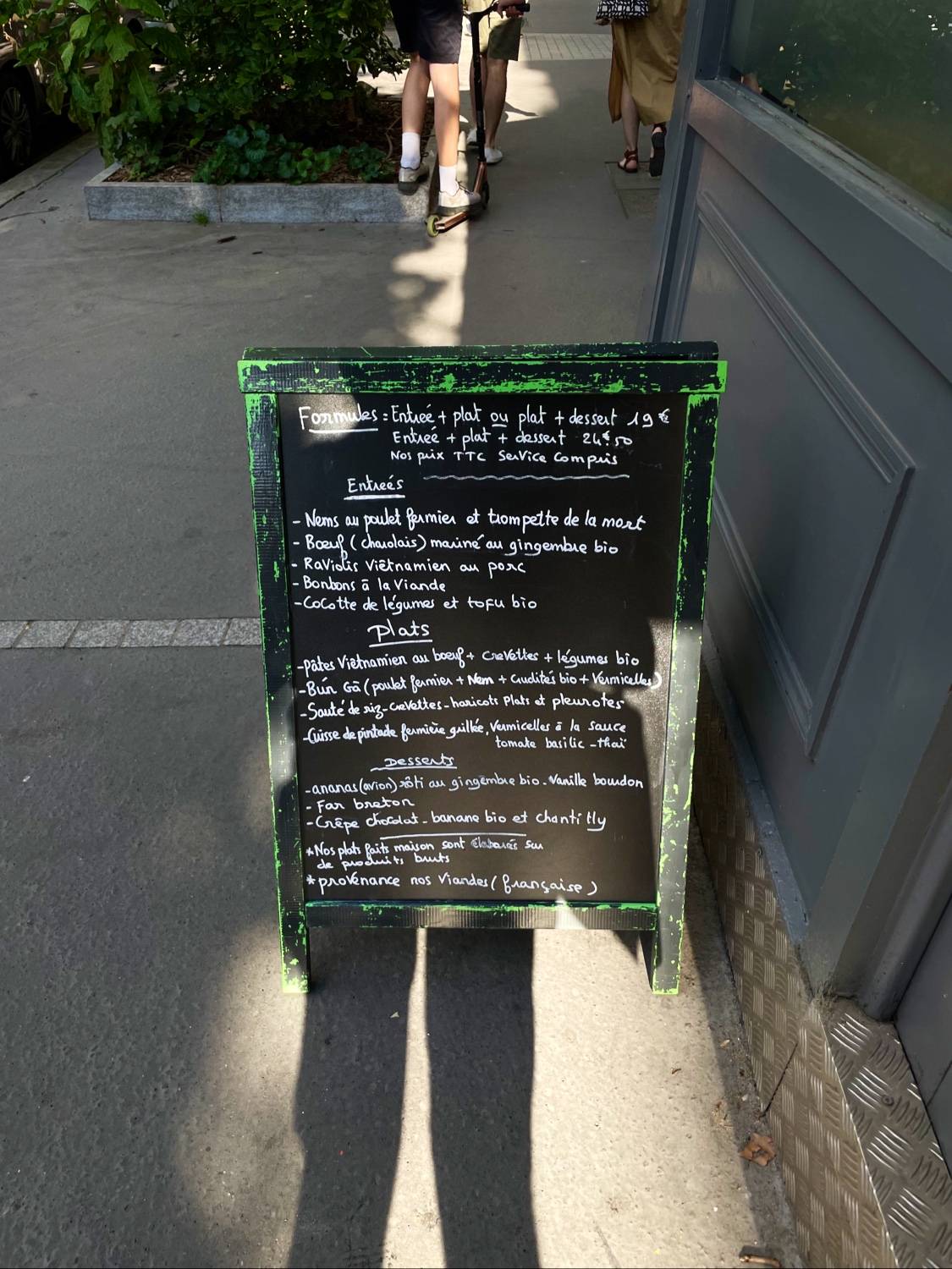 Menu au Chez les sœurs restaurant Vincennes