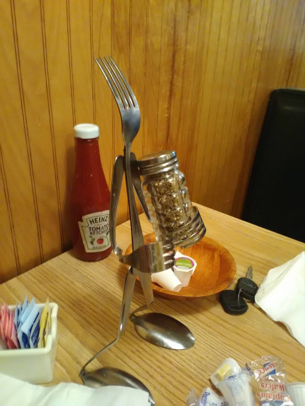 Menu at Hunner's Pizza & Restaurant, Sturgeon