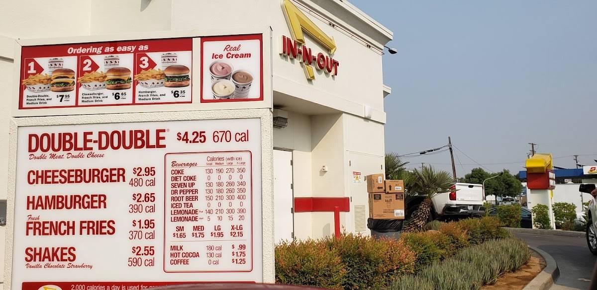 Menu at InNOut Burger fast food, Visalia, S Mooney Blvd