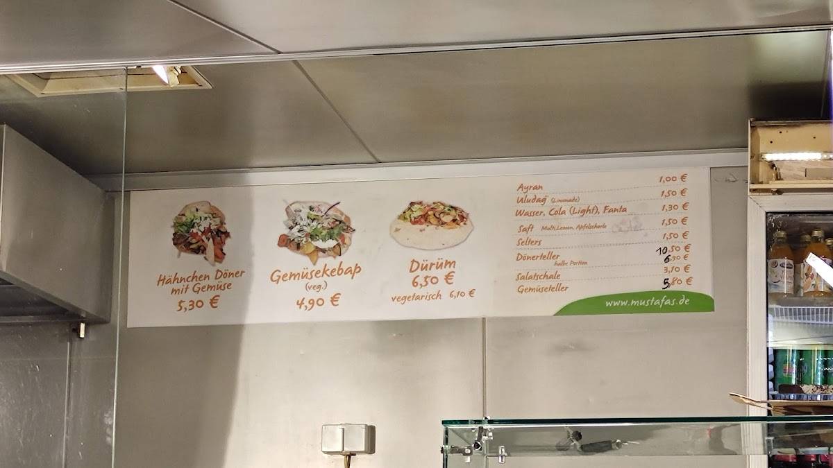 Menu at Mustafa's Gemüse Kebap restaurant, Berlin, Mehringdamm 32