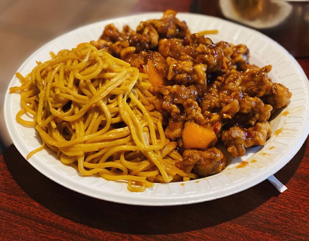 Menu at Royal Mandarin Express restaurant, Terre Haute, 11 Meadows