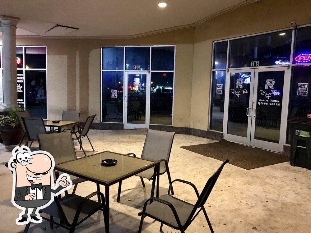 Riley's Pub in Corpus Christi Restaurant menu and reviews