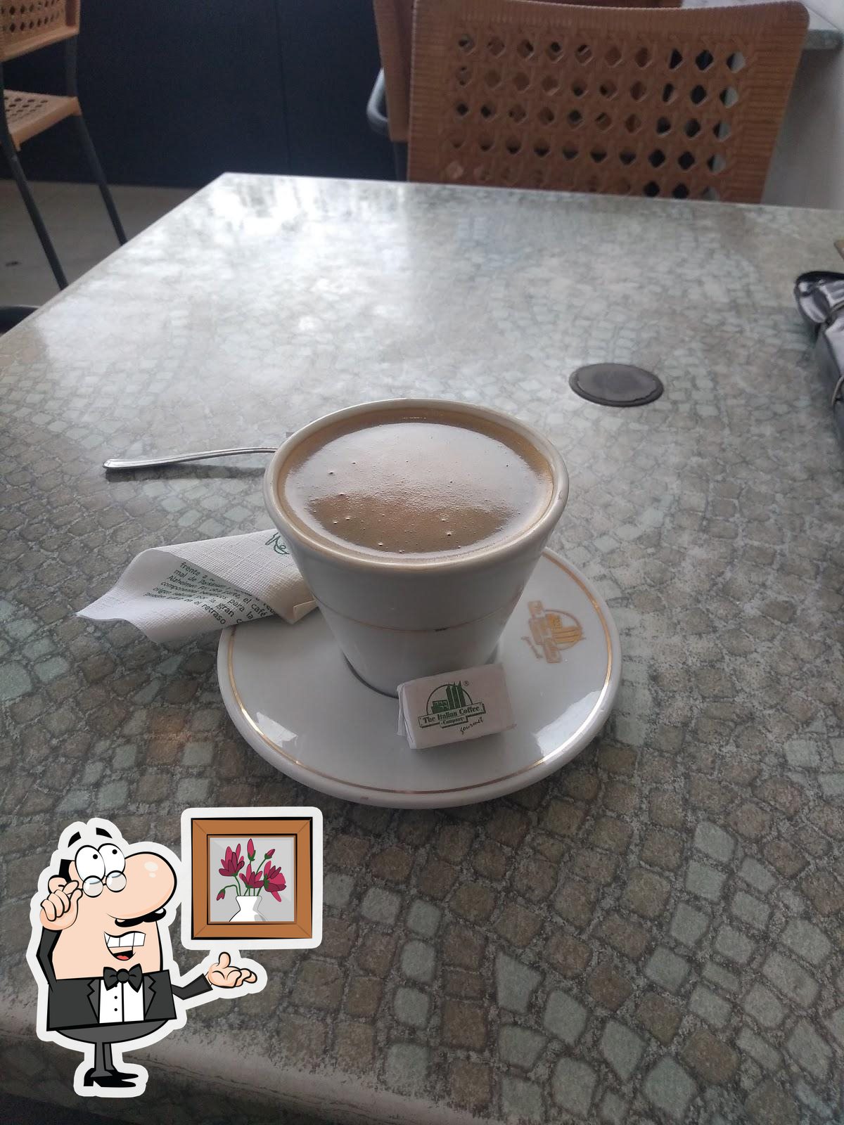 The Italian Coffee Company cafe, Leon, Blvrd Jose María Morelos 4502