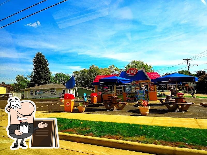 Dairy Queen (Treat) in Beaver Dam Restaurant menu and reviews