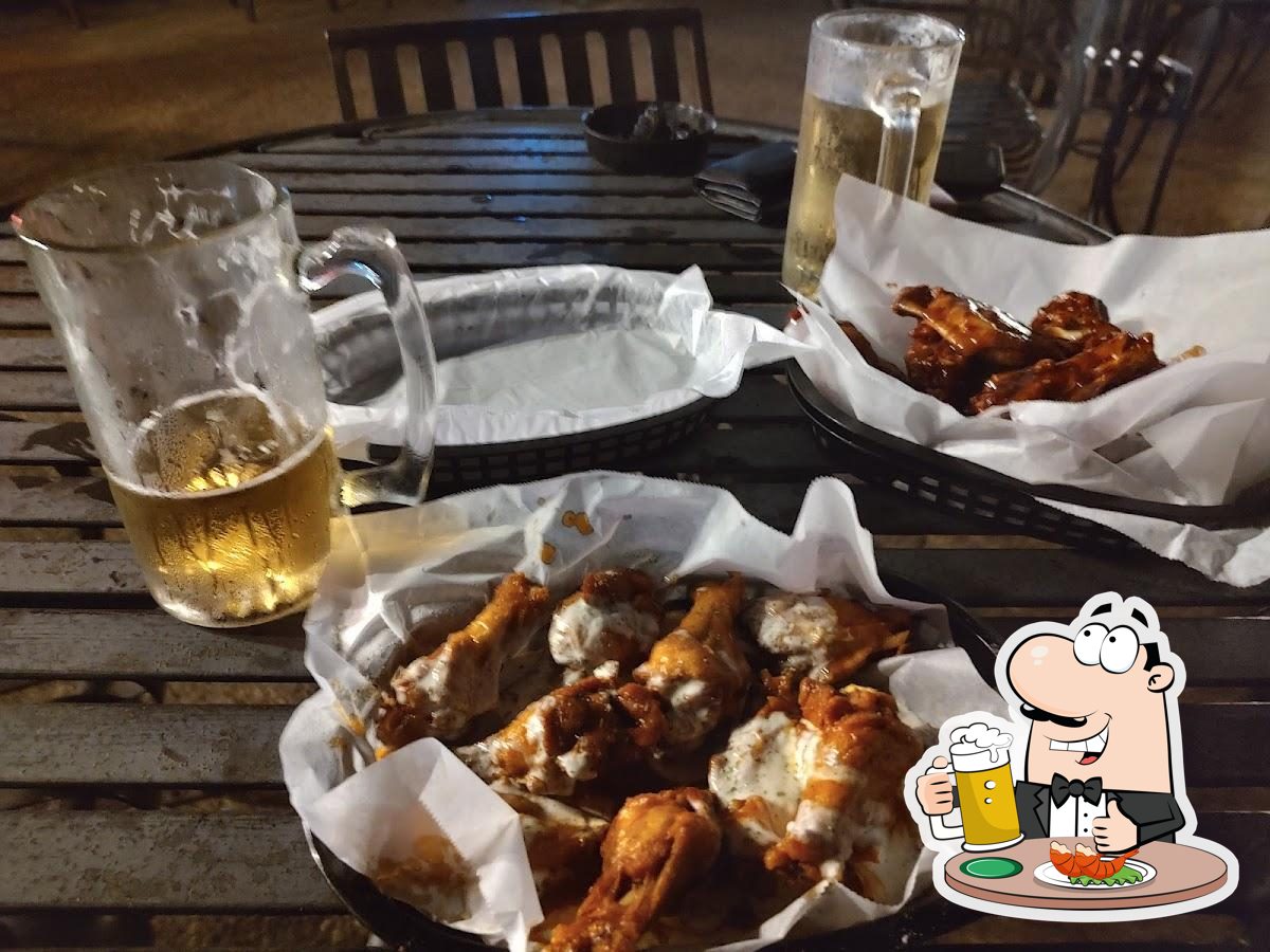 Corner Pocket Bar & Grill in Tallahassee Restaurant menu and reviews
