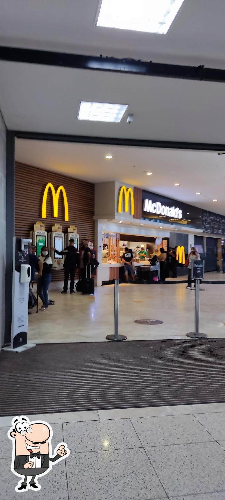 MC Donald's restaurante, Rio de Janeiro, Aeroporto Santos Dumont ...