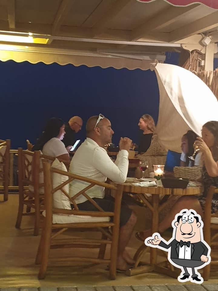 Hook bar kamari santorini, Kamari Restaurant reviews