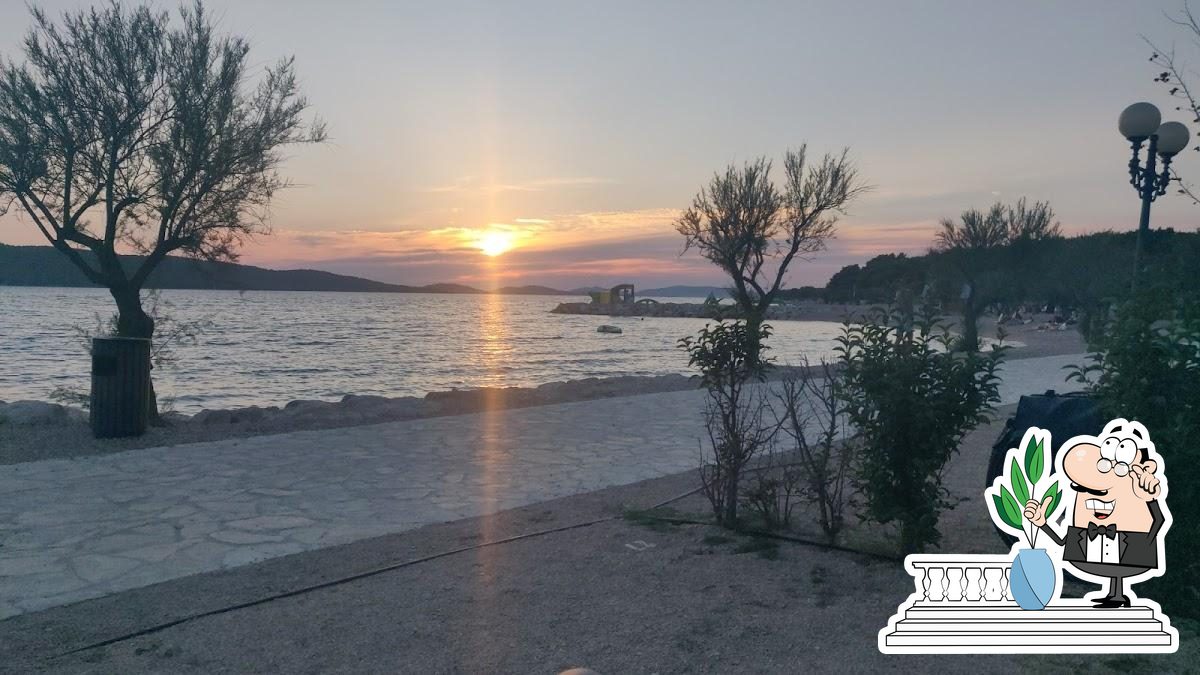 Lanterna Bar, Šibenik Restaurant reviews