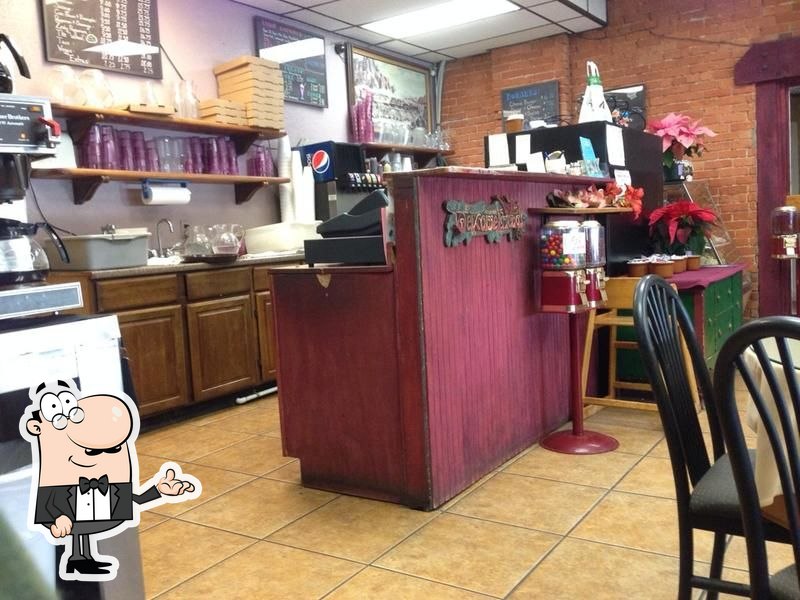 Whistle Stop in Cascade Restaurant menu and reviews