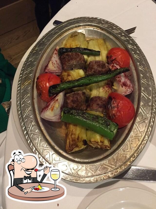 Steak and More Restaurant, Istanbul, 19 Mayis caddesi. No2 Sisli 34360