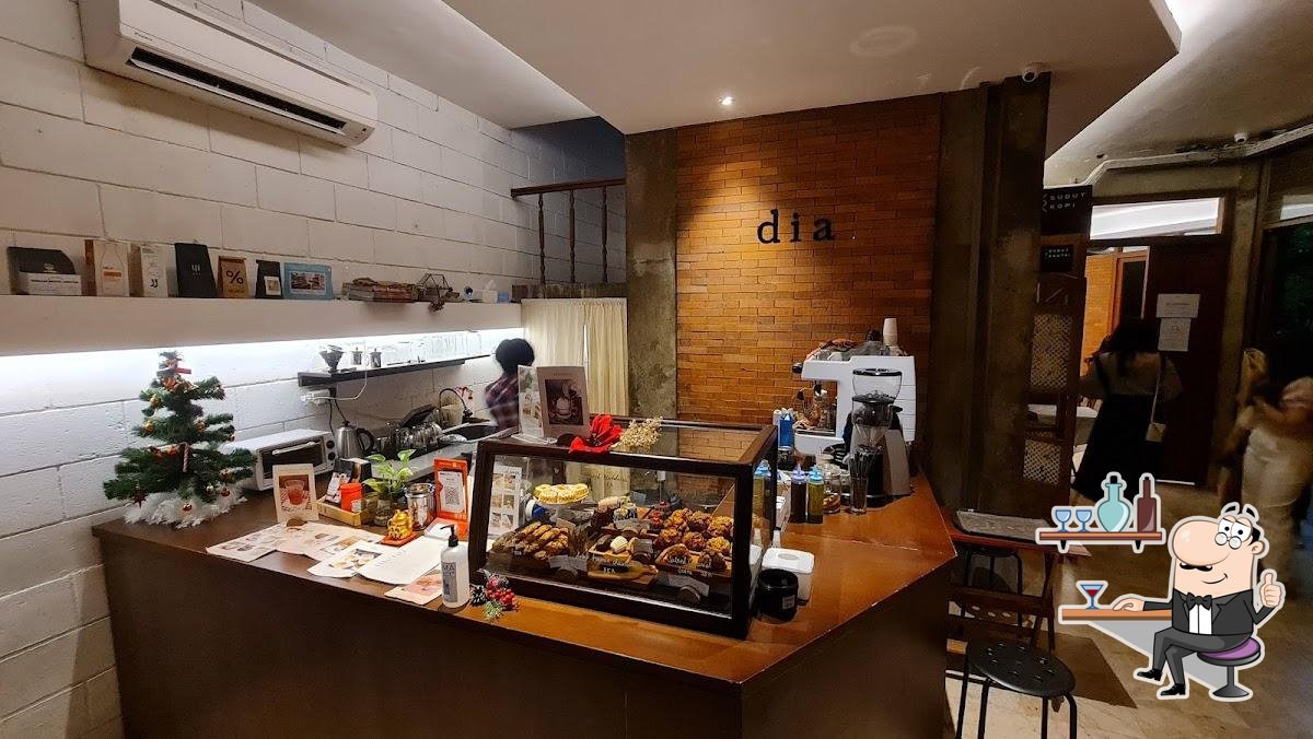 Coffee Dia Garden House Tanjung Duren cafe, West Jakarta