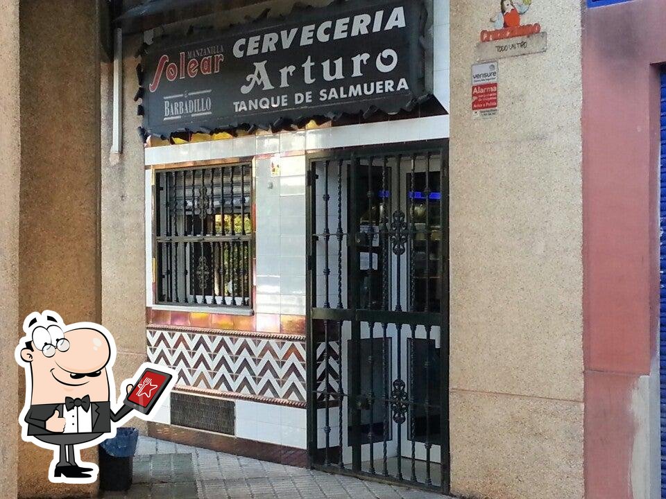 Pub y bar CERVECERÍA ARTURO, Sevilla, C. Séptimo Día - Opiniones del  restaurante